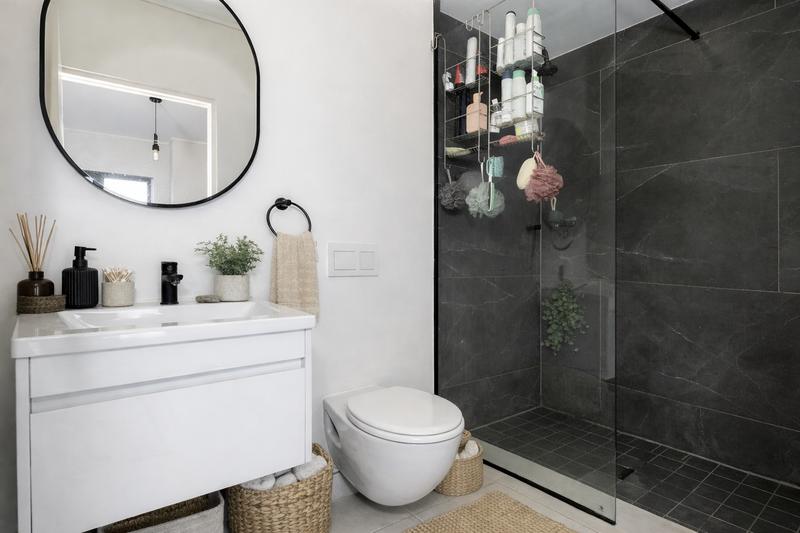 To Let 2 Bedroom Property for Rent in Paardevlei Western Cape